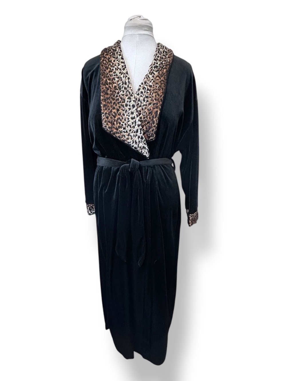 Cinema Etoile Women’s Velvet Robe VTG 90s Black/Leopard-Print Shawl Collar M
